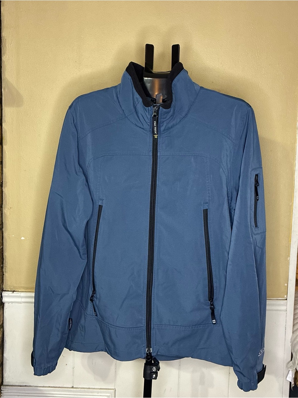 Pacific Trail Men's Blue Lightweight Zip Jacket